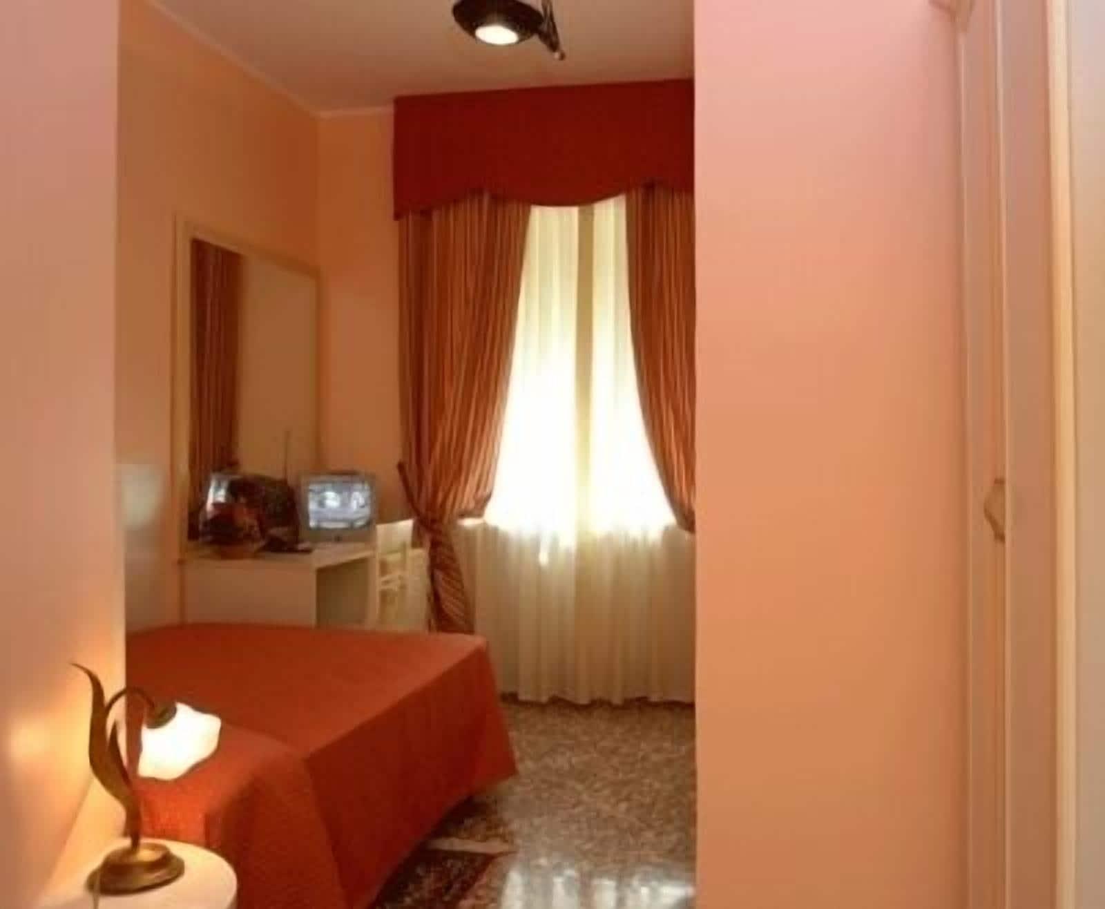 Hotel Vittoriano Torino Kültér fotó