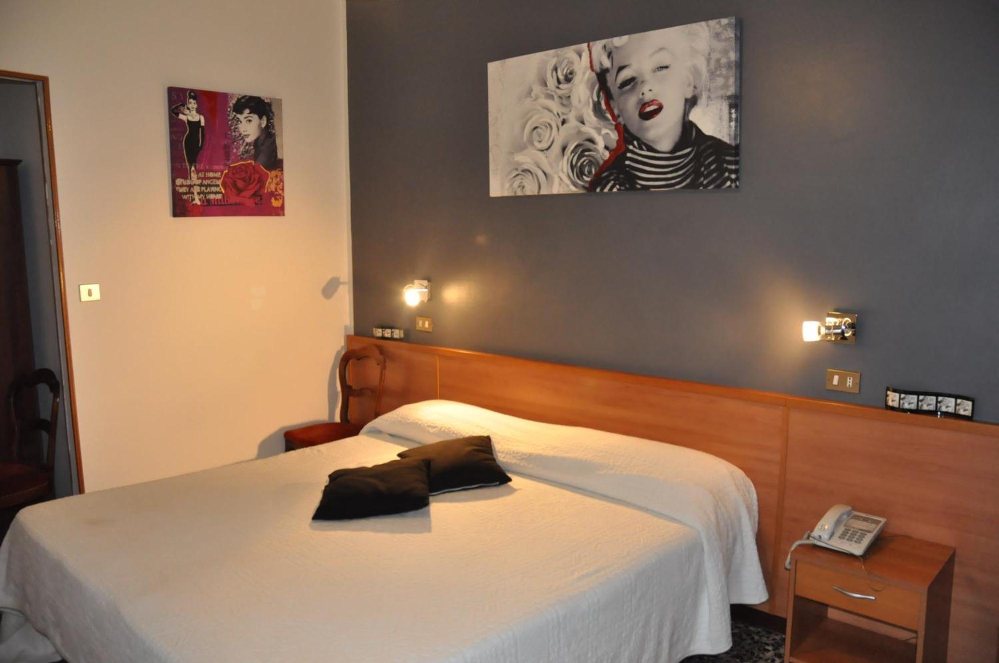 Hotel Vittoriano Torino Kültér fotó